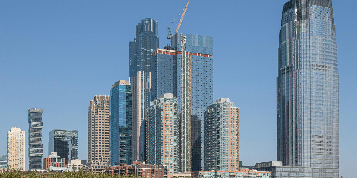 Lower Manhattan’s Skyline Rises Again as New York Navigates Growth, Safety, and Cultural Momentum