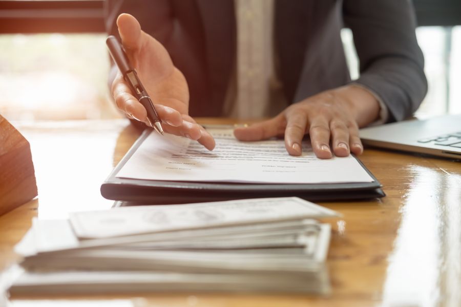 Global Business Activity Contracts Amid Ongoing Trade Uncertainty
