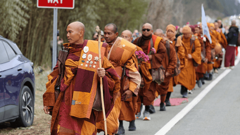 Buddhist Monks Complete 2,300‑Mile ‘Walk for Peace’ in Washington, D.C.