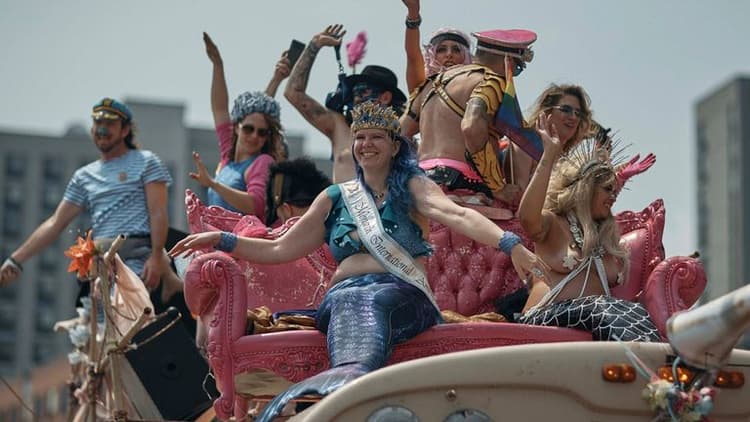 Coney Island Hosts 43rd Annual Mermaid Parade: A Celebration of Art, Community, and Summer
