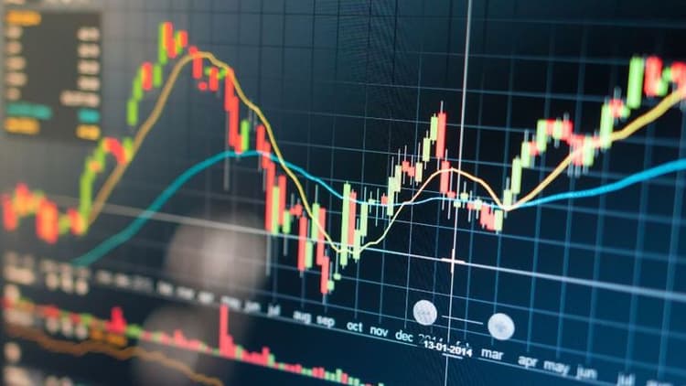 Global Stock Markets Surge Despite Persistent Trade Tensions