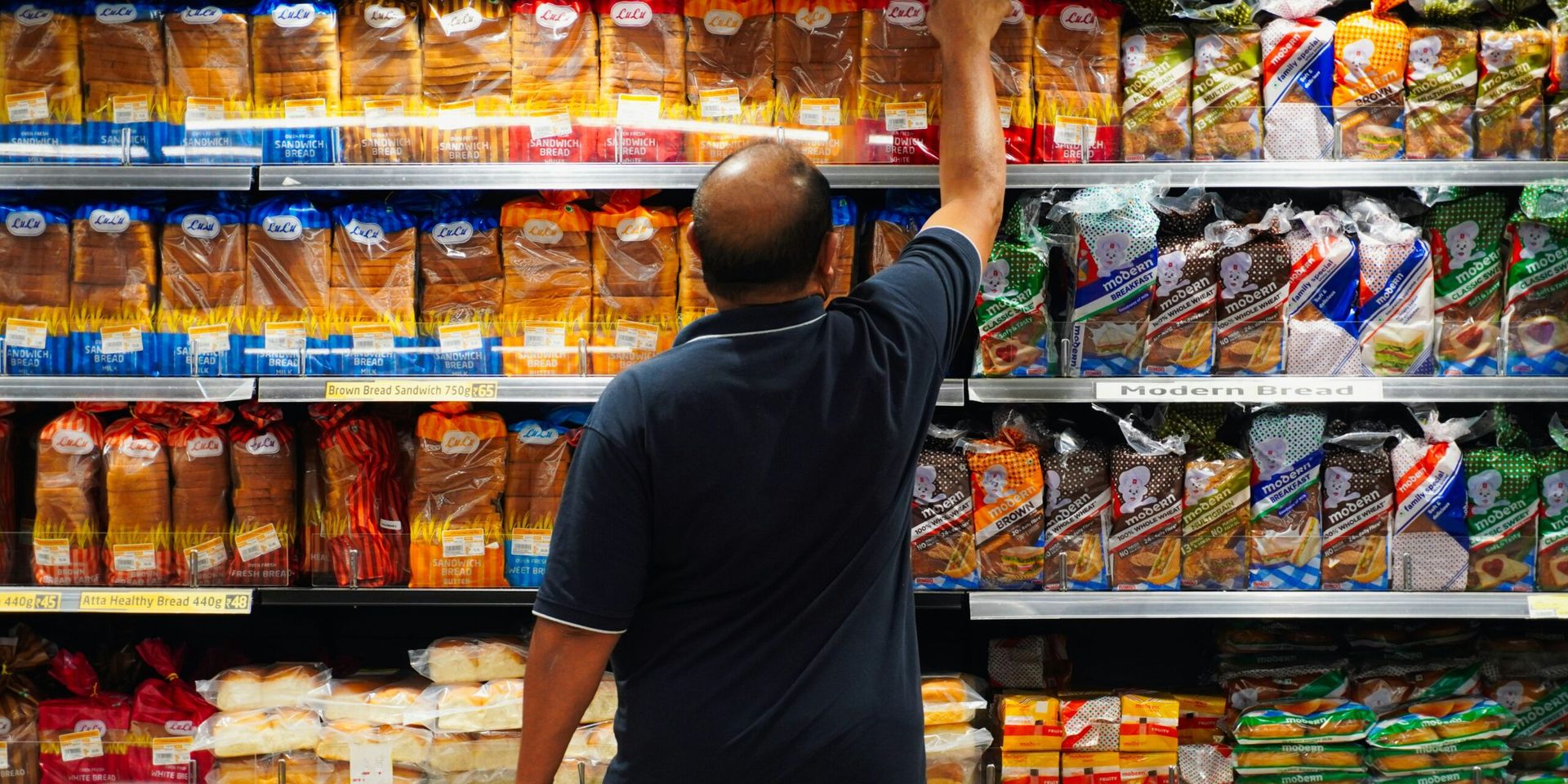 Wholesale Inflation Eases, Spurs Speculation on Impending Fed Rate Cut