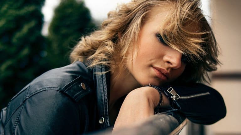 Taylor Swift Extends “Eras Tour” with Fall 2024 U.S. and Canada Dates