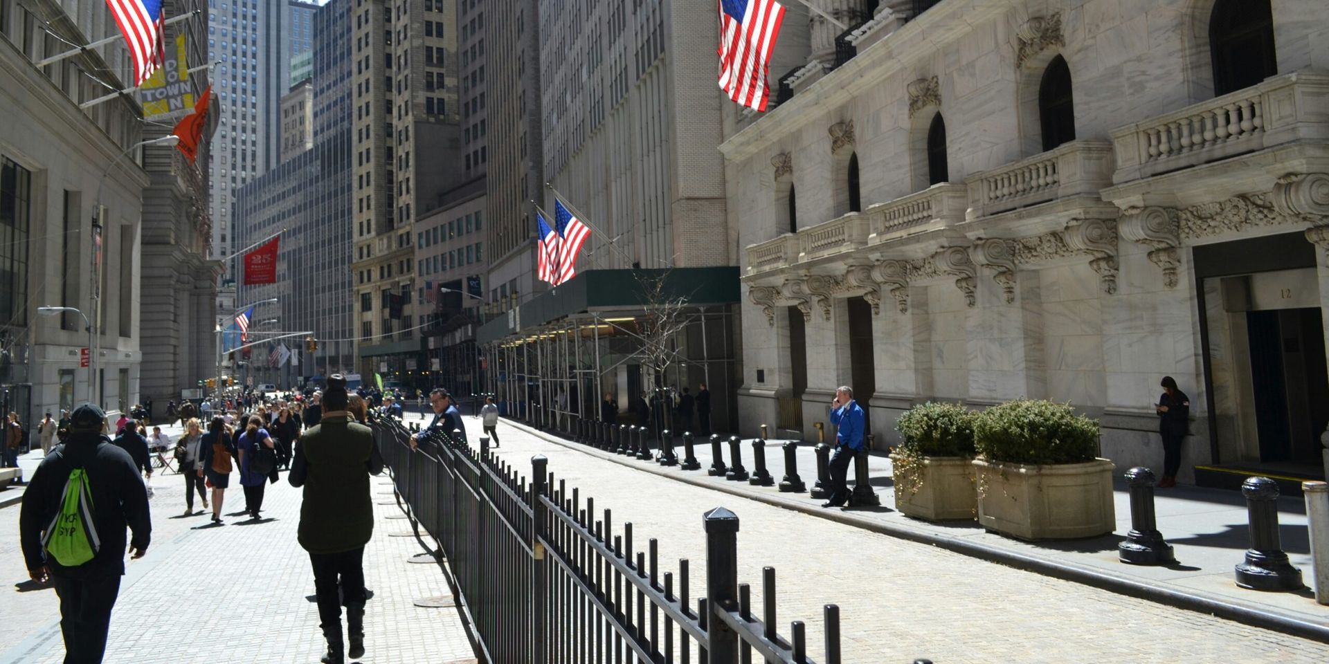 U.S. Markets Climb on Trade Optimism and Strong Corporate Earnings