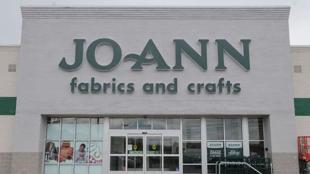 Big discounts at joann stores before closing sales