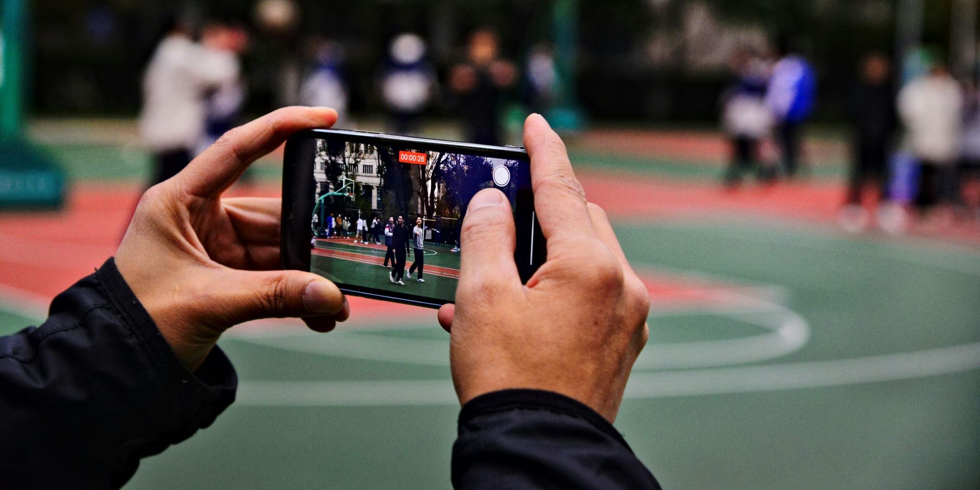 Apple Clinches $700 Million Formula 1 Deal, Ushering in a New Era for U.S. Sports Streaming