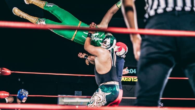 Wingstop Expands Sponsorship with WWE and UFC