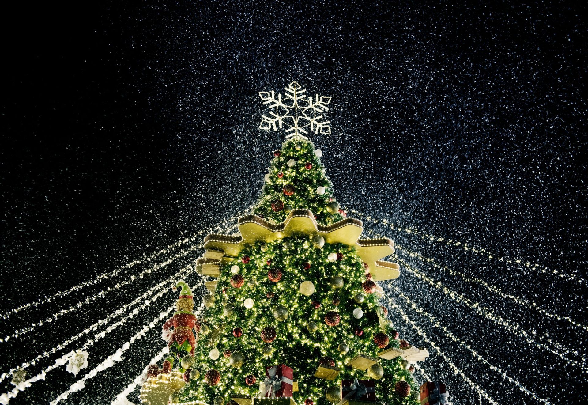 December 5, 2022: 2022 Rockefeller Center Christmas Tree Lighting Brings Joy to NYC