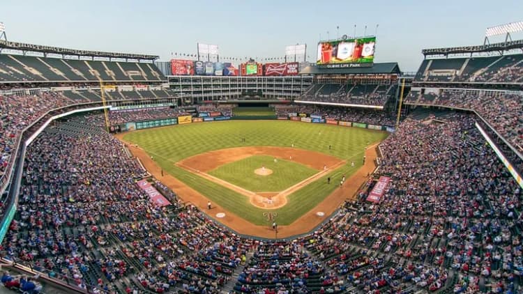 MLB Midseason Review: Key Storylines to Watch in 2025