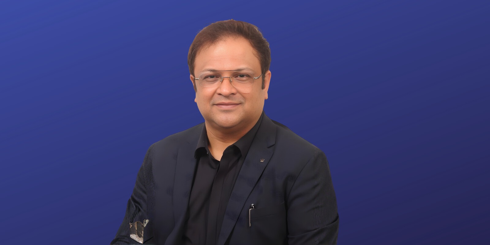 Darpan Kale, CEO of DPIFS Solutions, exemplifying modern leadership with a focus on clarity and resilience.