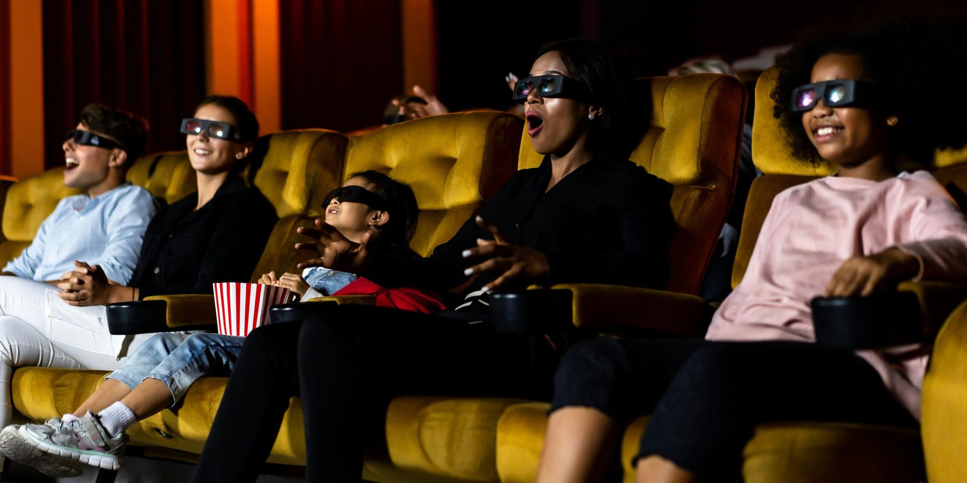 U.S. Box Office Hits Year‑End Highs with Strong Holiday Movie Revenues