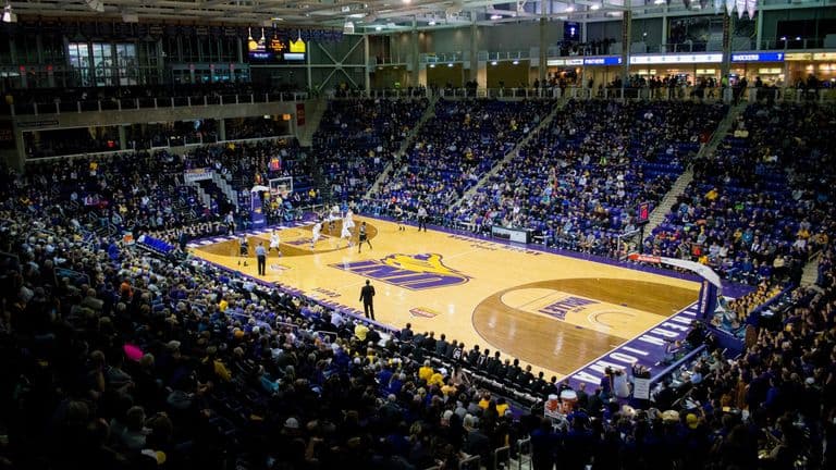 The Impact of NIL in College Basketball: What’s Changing in 2025?