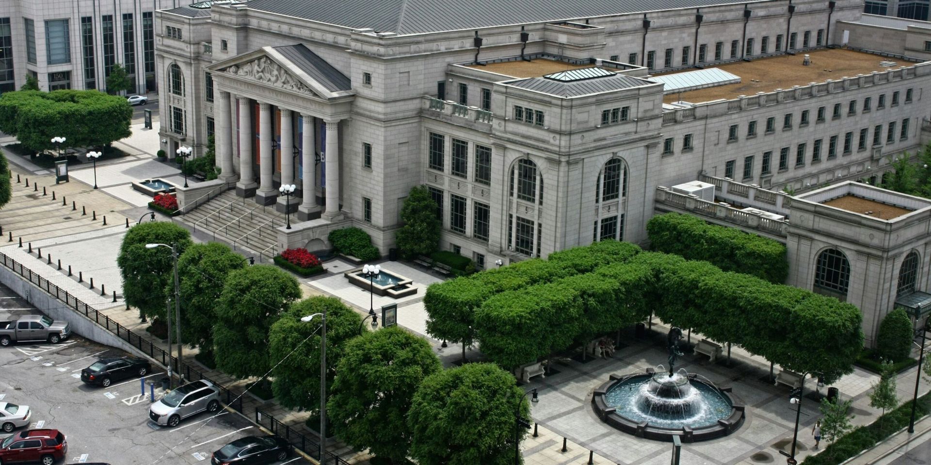 Federal Reserve Revises Economic Outlook Amid Inflation Concerns and Labor Market Strength