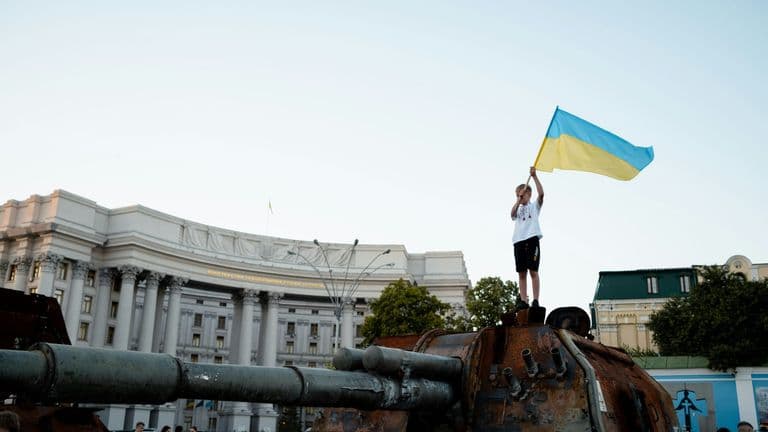 Global Stock Markets Plunge Amid Ukraine Crisis