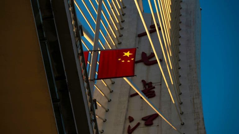 US Inflation Drops to 2.2%, China Stimulus Drives Market Surge