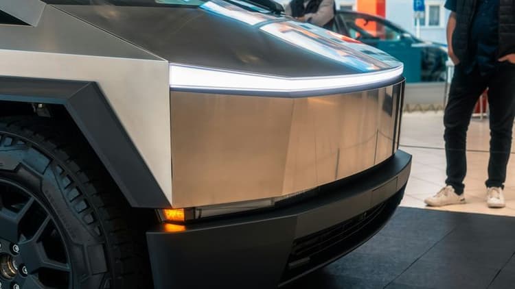 Tesla Debuts Driverless Robotaxi Service in Austin, Marking Milestone in Autonomous Mobility