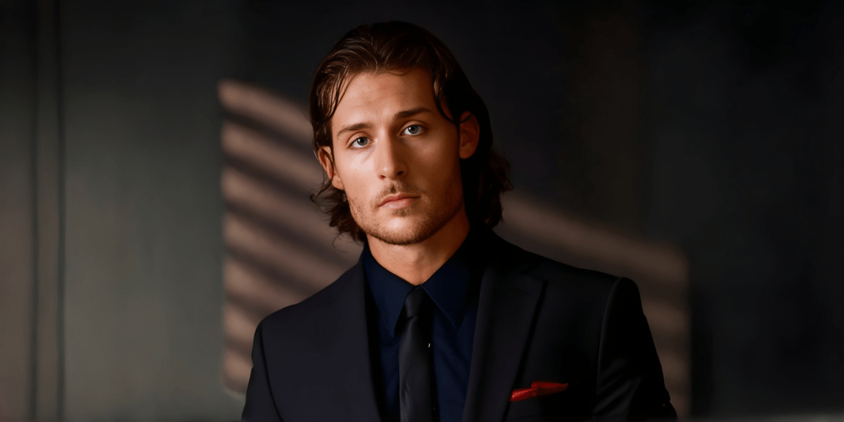 Nate Mayes is a versatile actor, writer, producer, and visual artist in LA, blending creativity across film and art.