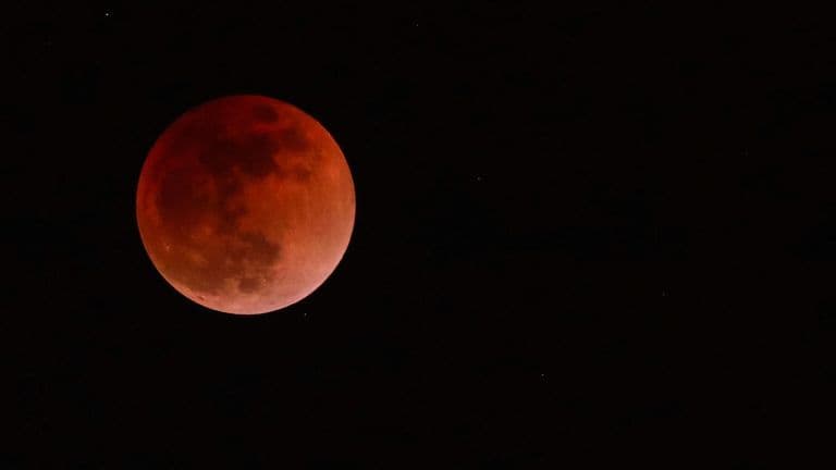 Blood Moon Mesmerizes Billions Worldwide in Rare Total Lunar Eclipse