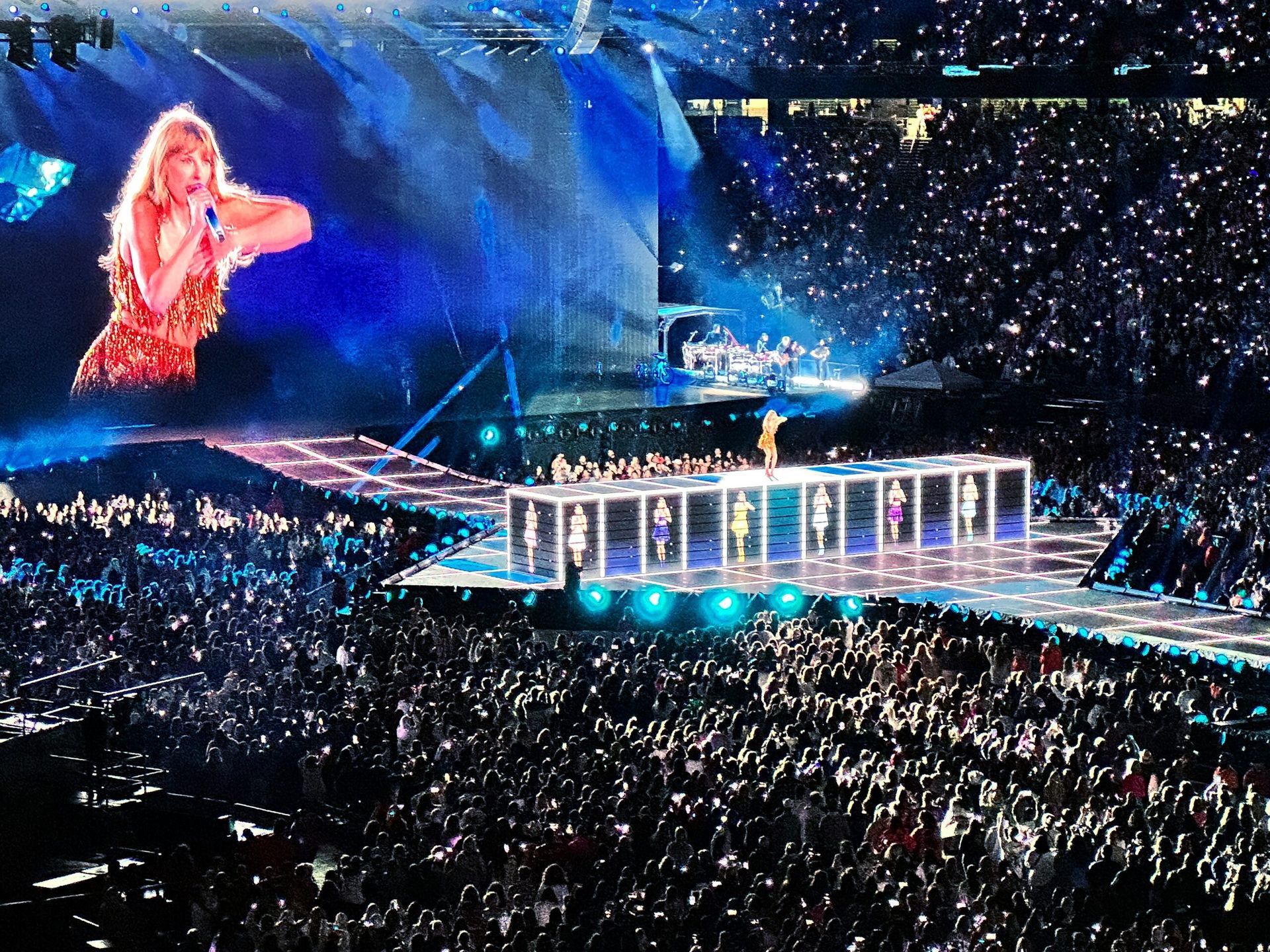 Taylor Swift Kicks Off “Eras Tour” at MetLife Stadium
