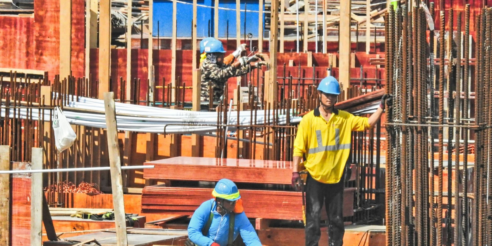Robust June Jobs Report Dampens Hopes for Immediate Fed Rate Cut