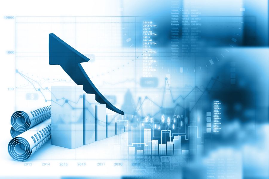 UK Stock Market Hits Historic High as Economic Outlook Strengthens