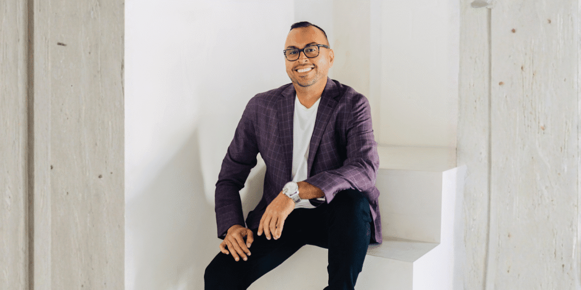 "Alex Ordoñez, Senior Luxury Real Estate Agent in West Palm Beach, known for his personalized service and client care."